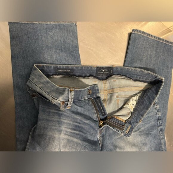 Lucky Sweet Jean Crop - Picture 8 of 9